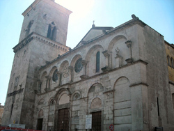 La facciata del Duomo di Benevento