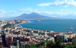 Veduta del Golfo di Napoli e del Vesuvio